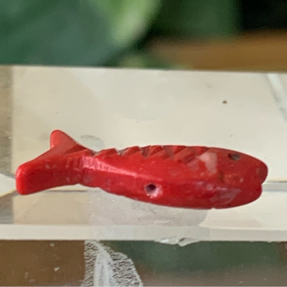 Native American Zuni Style Fish Fetish Bead Drilled Red Jasper Carved Animal .7" - Picture 3 of 11